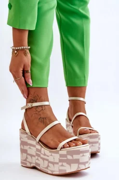 Best Modne Sandały Na Koturnie We Wzory Beżowe Claria Damskie Sandały Na Koturnie