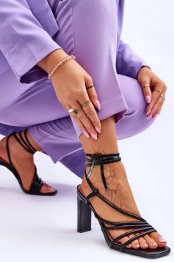 Sale Boto Modne Wiązane Sandały Na Obcasie Czarne Tessoro