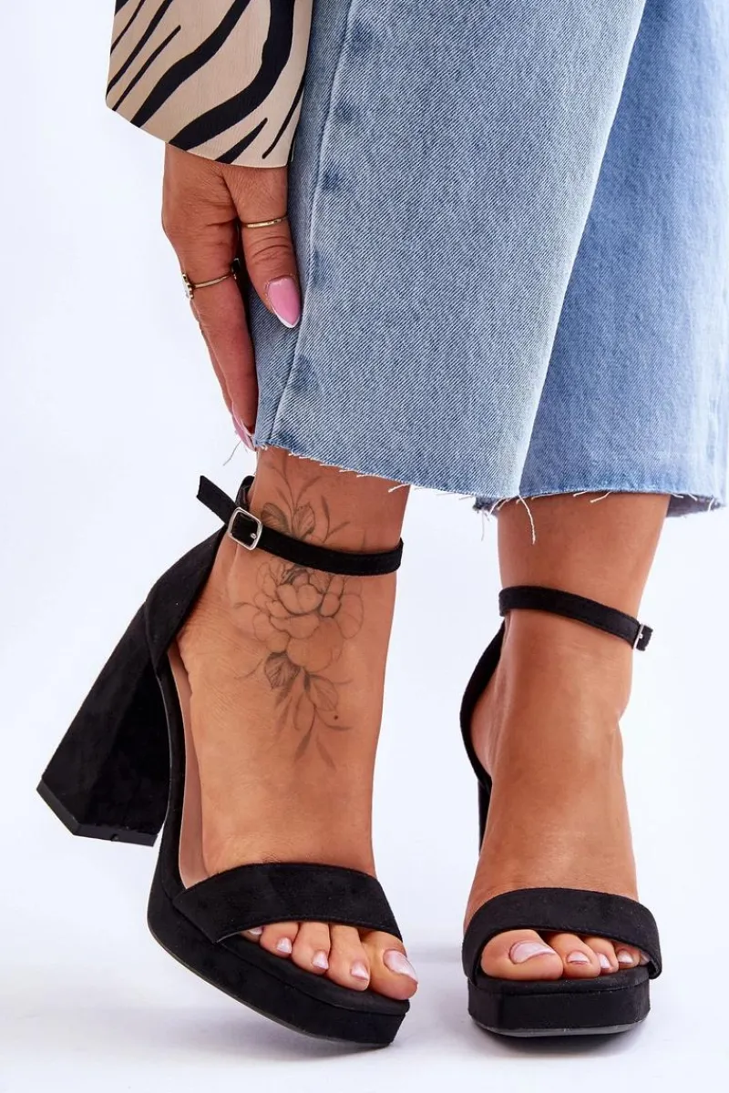 Best Boto Modne Zamszowe Sandałki Na Kwadratowym Obcasie Czarne Merila