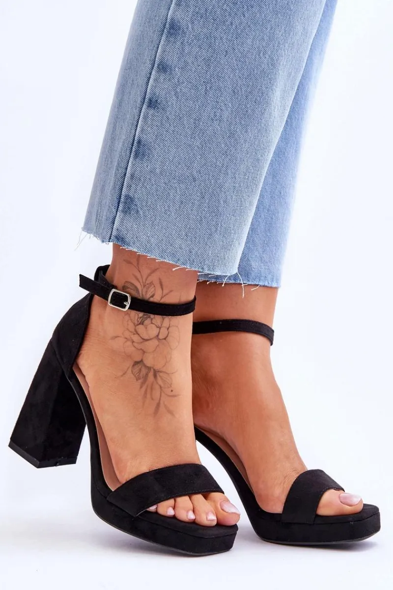 Best Boto Modne Zamszowe Sandałki Na Kwadratowym Obcasie Czarne Merila