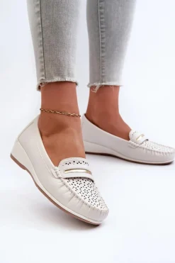 Hot Evento Mokasyny Damskie Z Ażurowym Wzorem Eko Skóry Zgaszona Białe Nassnema