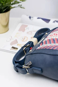 Torebki Klasyczne|Torebki Monnari>Monnari Stylowa Granatowa Klasyczna Torebka