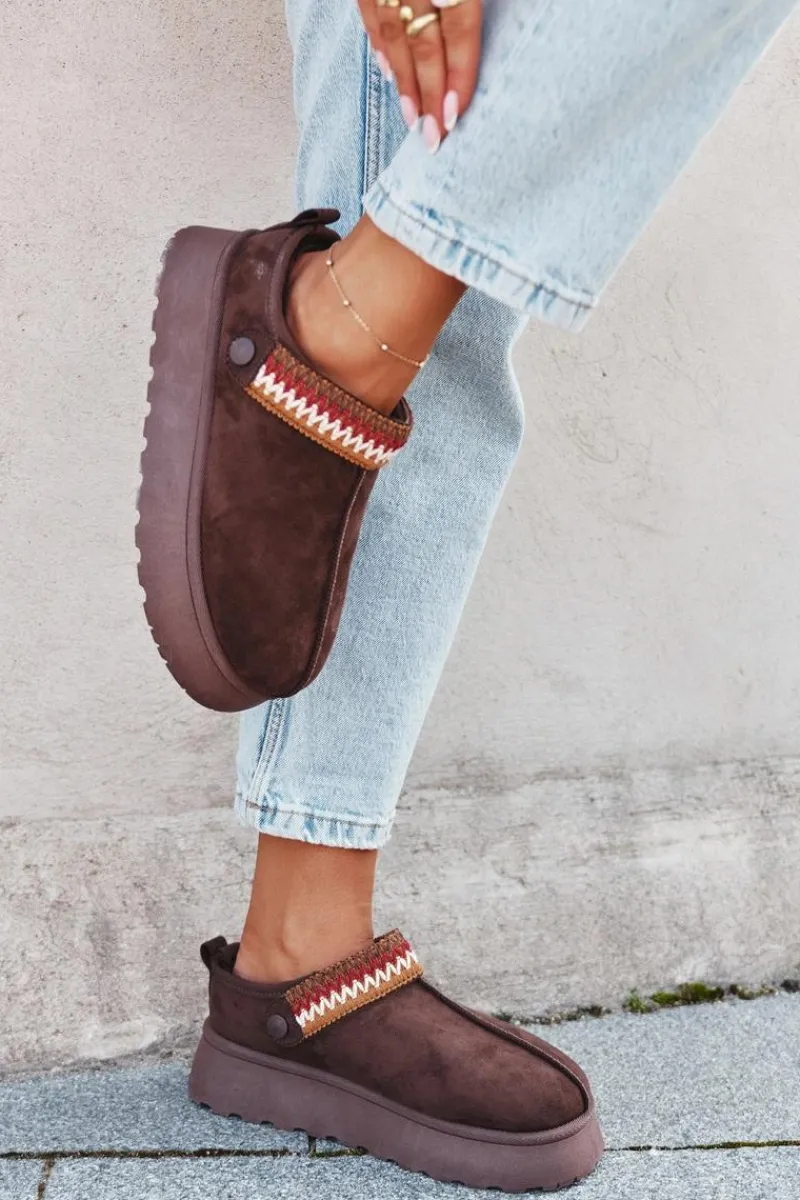 Śniegowce Damskie|Kapcie Klasyczne>Boto Śniegowce Damskie Niskie Z Ruchomym Paskiem I Haftem Na Platformie Czekoladowe Lyrisse