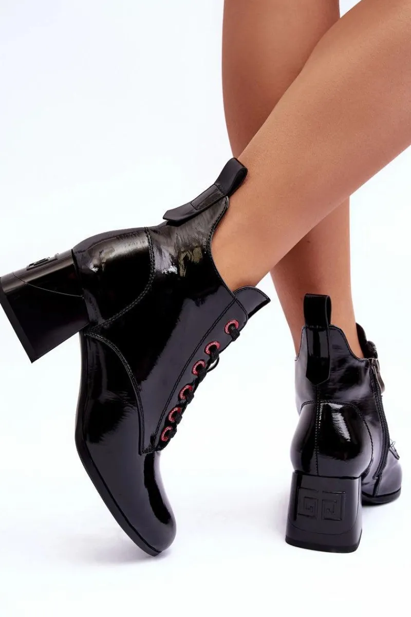 Sale Damskie buty S.Barski Niskie Lakierowane Botki Sznurowane S.Barski MR870-66 Czarne