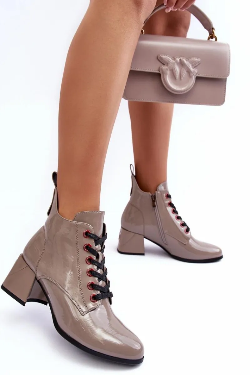 Outlet Niskie Lakierowane Botki Sznurowane S.Barski MR870-66 Ciemnobeżowe Damskie Botki Sznurowane|Botki Na Słupku