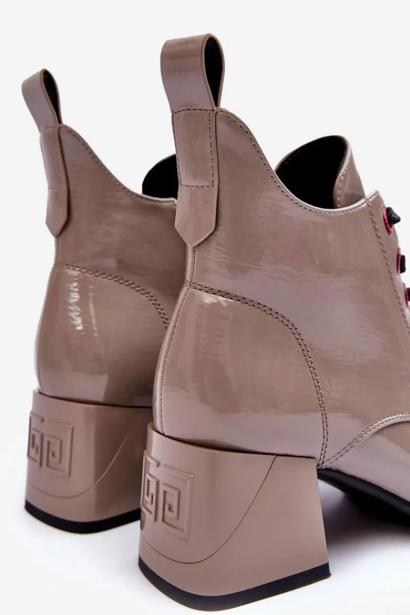 Outlet Niskie Lakierowane Botki Sznurowane S.Barski MR870-66 Ciemnobeżowe Damskie Botki Sznurowane|Botki Na Słupku