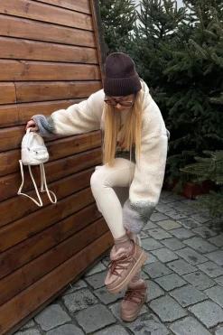 Best Niskie Śniegowce Na Platformie Z Futerkiem DFSH370011 Brązowe Damskie Śniegowce Damskie