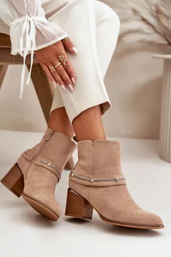 Boto Ocieplane Botki Damskie Na Słupku Z Łańcuszkiem Eko Zamszowe Beżowe Hanalen