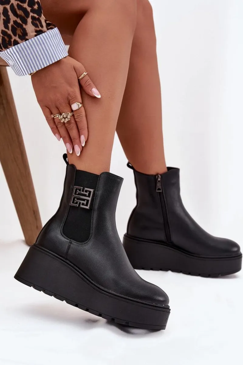 Botki Ocieplane|Botki Skórzane>Buty damskie Vinceza Ocieplane Botki Damskie Na Koturnie Z Ozdobnym Detalem Vinceza 58551 Czarne