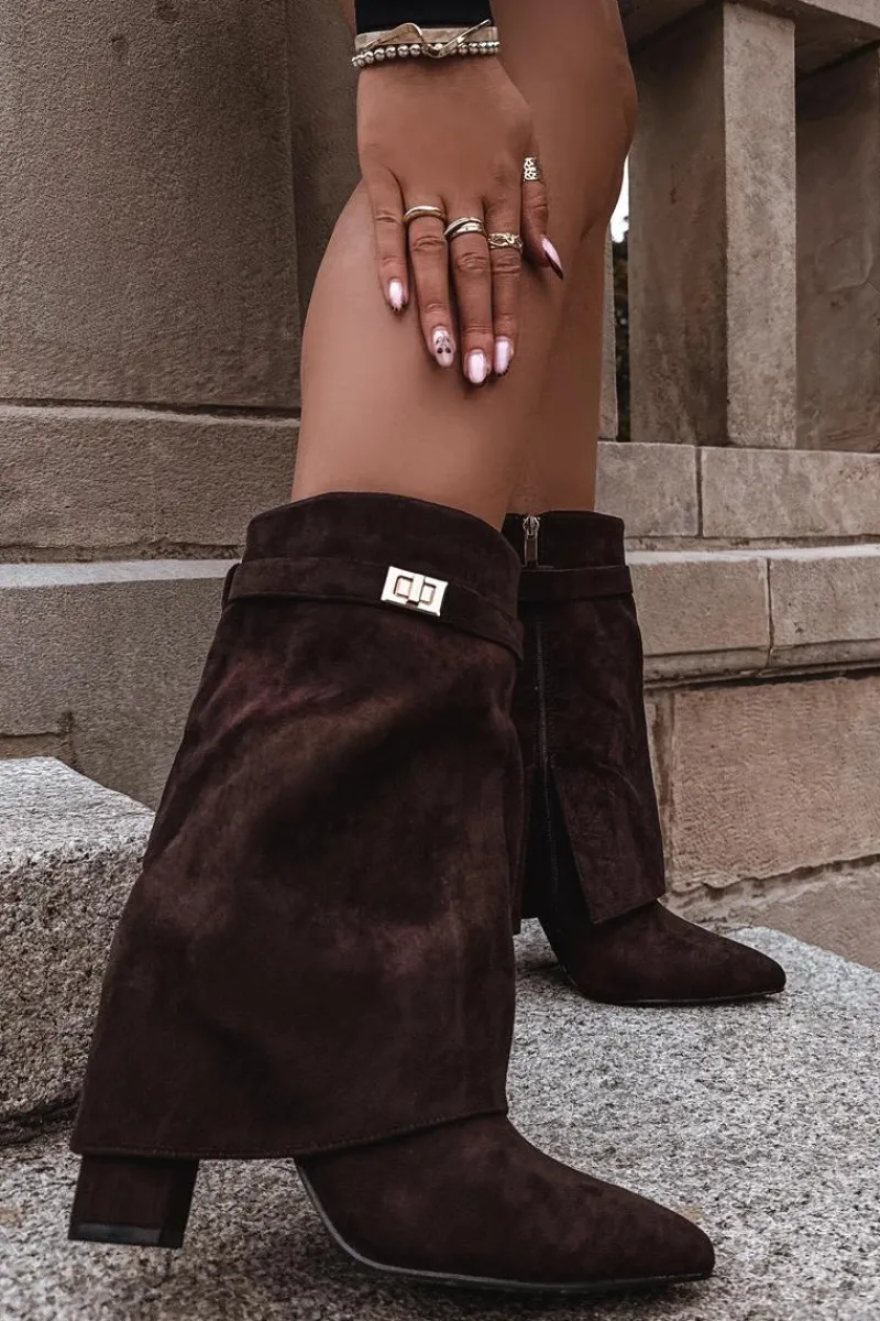 Botki Na Słupku|Botki Zimowe Damskie>Boto Ocieplane Botki Damskie Na Słupku Z Ozdobnym Paskiem Czekoladowe Luvielle