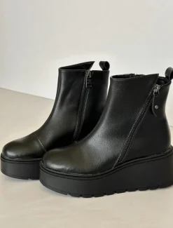 Buty damskie Vinceza Ocieplane Botki Damskie Na Koturnie I Platformie Skóra Naturalna Czarne Vinceza 58340