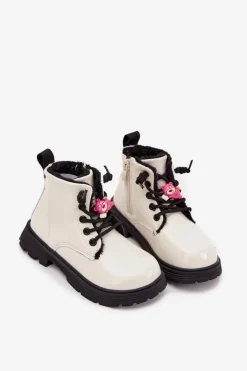 Sale Boto Ocieplane Botki Dziecięce Lakierowane Z Przypinką Miś Białe Jovellea Biały