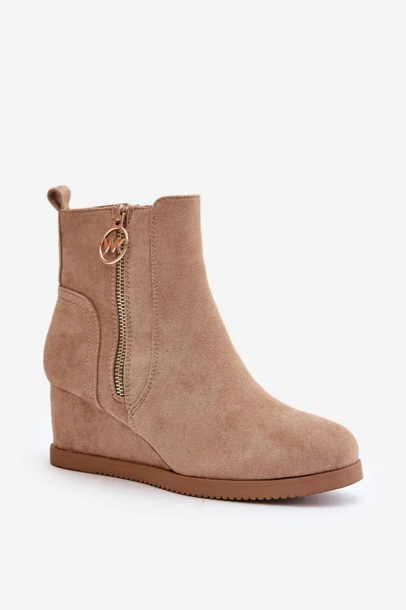 Online Ocieplane Botki Na Koturnie Z Ozdobnym Zamkiem Eko Zamszowe Ciemnobeżowe Leretha Damskie Botki Na Koturnie|Czarne Botki