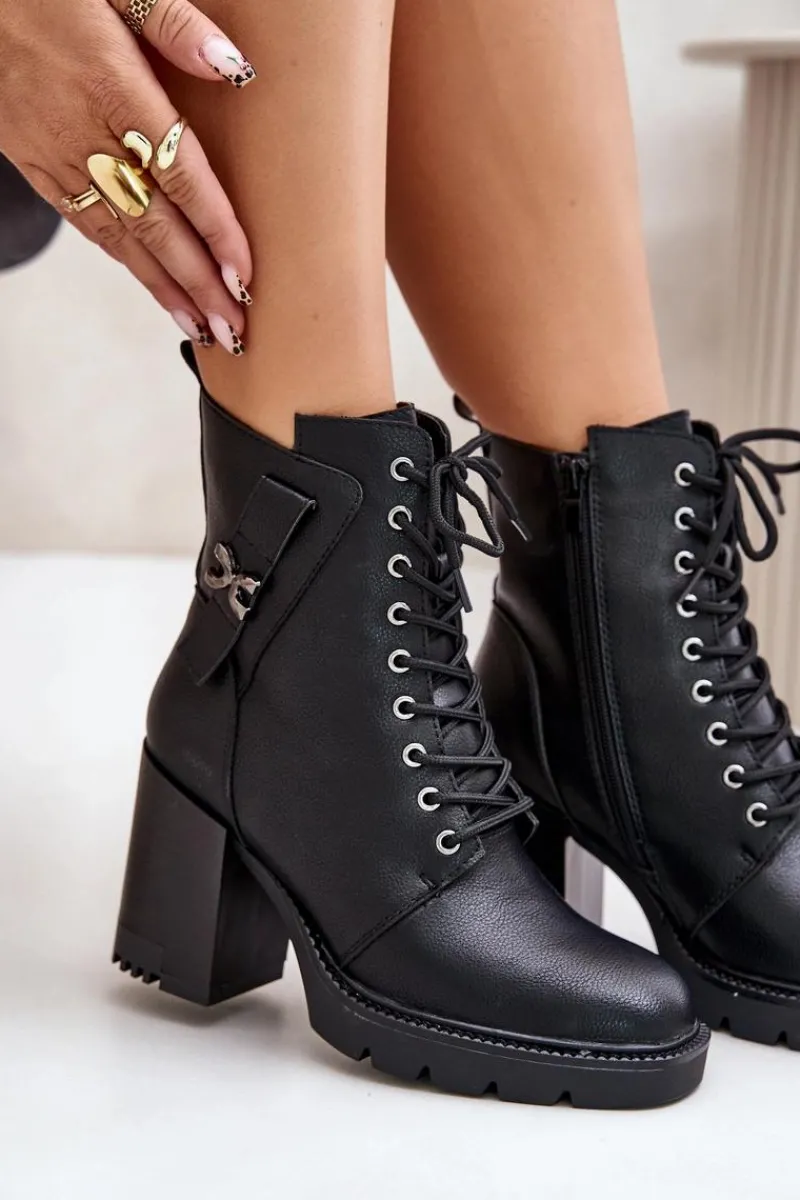 Outlet Ocieplane Botki Na Słupku Ze Złotym Detalem Czarne Ivarisse Damskie Botki Ocieplane|Botki Na Obcasie