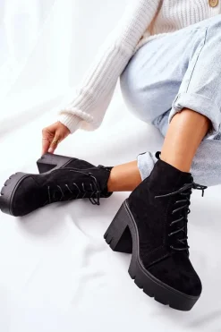 Botki Na Słupku|Botki Zimowe Damskie></noscript>Boto Ocieplane Botki Zamszowe na Słupku Czarne Direction