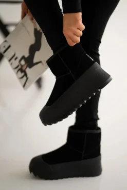 Online Ocieplane Zamszowe Śniegowce Na Platformie Big Star OO274A213 Czarne Damskie Śniegowce Damskie