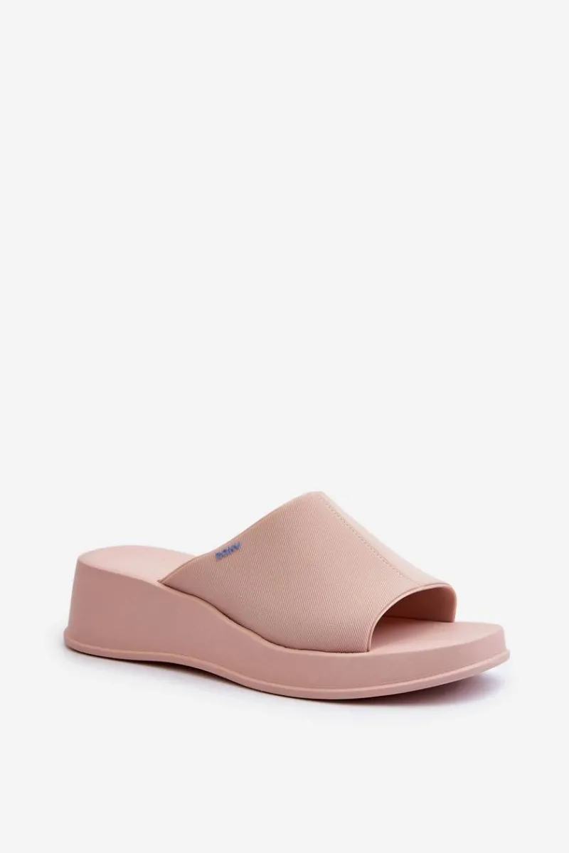 ZAXY Pachnące Klapki Damskie Na Koturnie LL285083 Jasnoróżowe