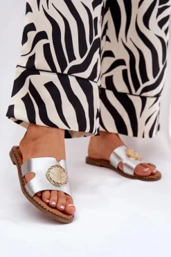 Klapki Damskie Klasyczne>Boto Płaskie Klapki Damskie Z Ozdobnym Detalem Srebrne Oferry