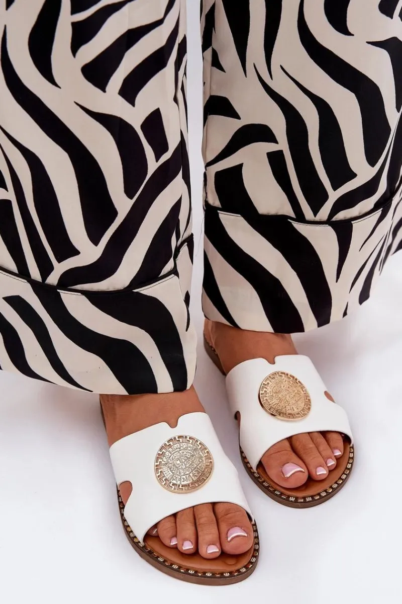 Płaskie Klapki Damskie Z Ozdobnym Detalem Białe Oferry Damskie Klapki Damskie Klasyczne