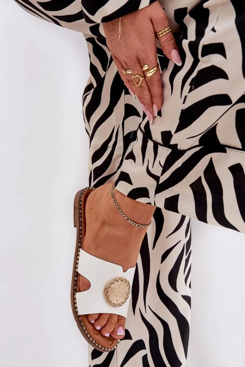 Płaskie Klapki Damskie Z Ozdobnym Detalem Białe Oferry Damskie Klapki Damskie Klasyczne