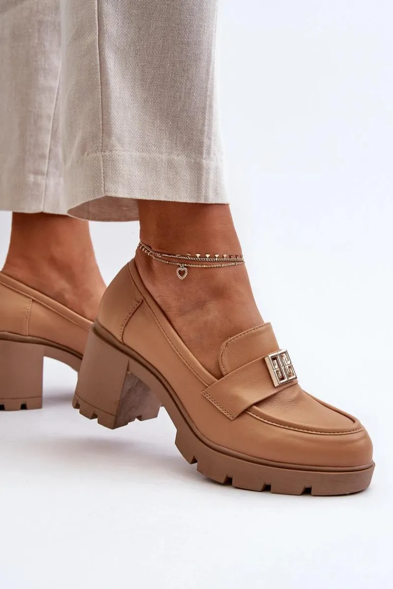 Półbuty Skórzane>Boto Półbuty Damskie Na Masywnym Obcasie Z Ozdobą Camel Ranunca Brązowy