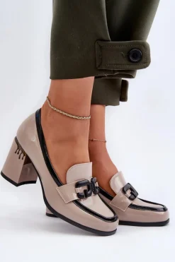 Online Damskie buty S.Barski Półbuty Damskie Na Słupku Lakierowane Beżowe D&A MR38-973 Beżowy