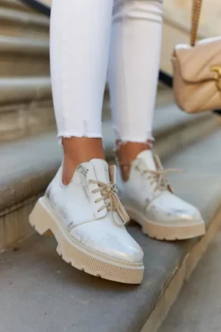 New Półbuty Na Masywnej Podeszwie Nicole 2701/004 Biało-Złote Damskie Półbuty Skórzane