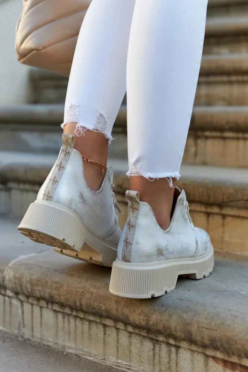 New Półbuty Na Masywnej Podeszwie Nicole 2701/004 Biało-Złote Damskie Półbuty Skórzane