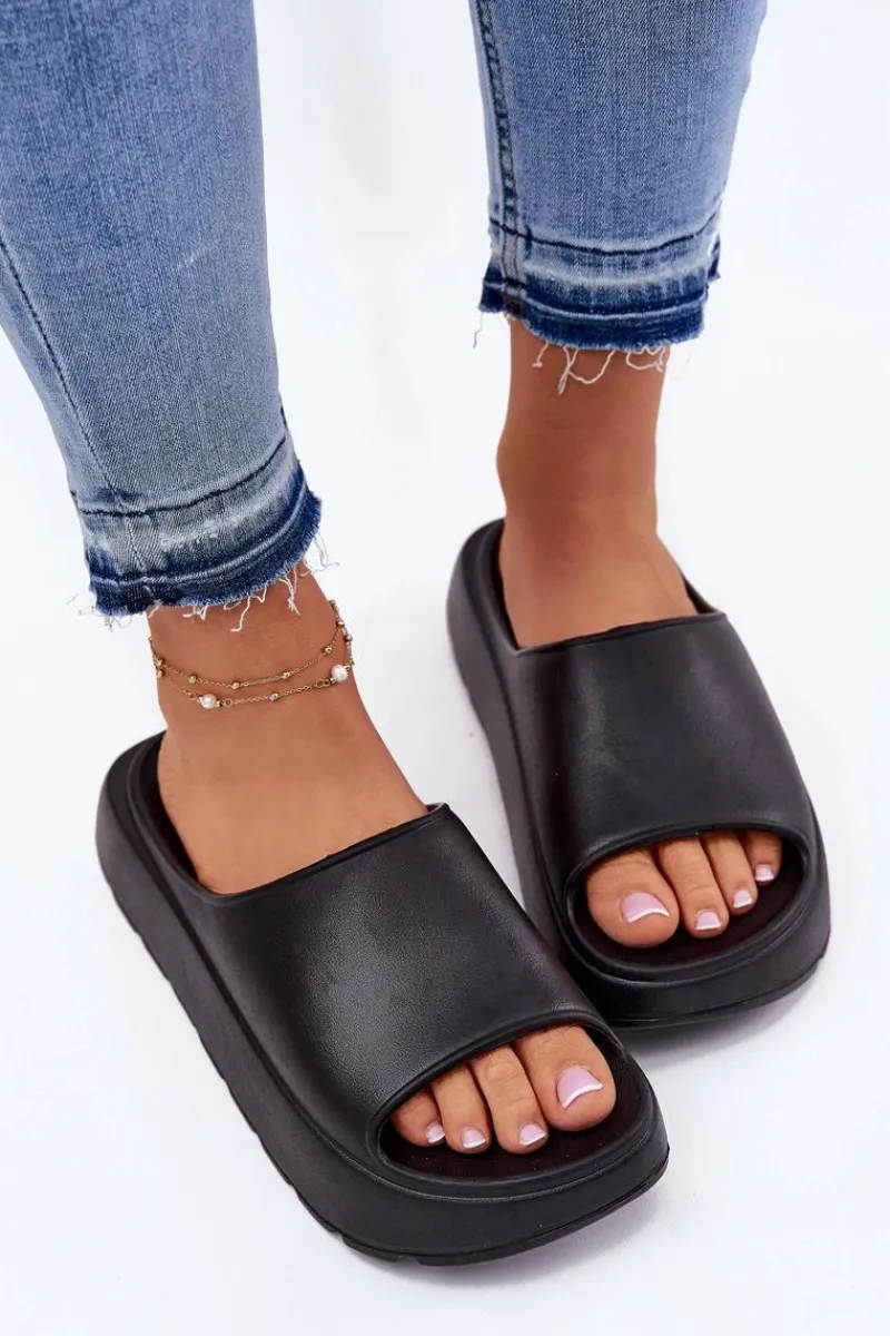 Klapki Basenowe|Klapki Na Platformie>Evento Piankowe Klapki Damskie Na Platformie Czarne Xalvania Czarny