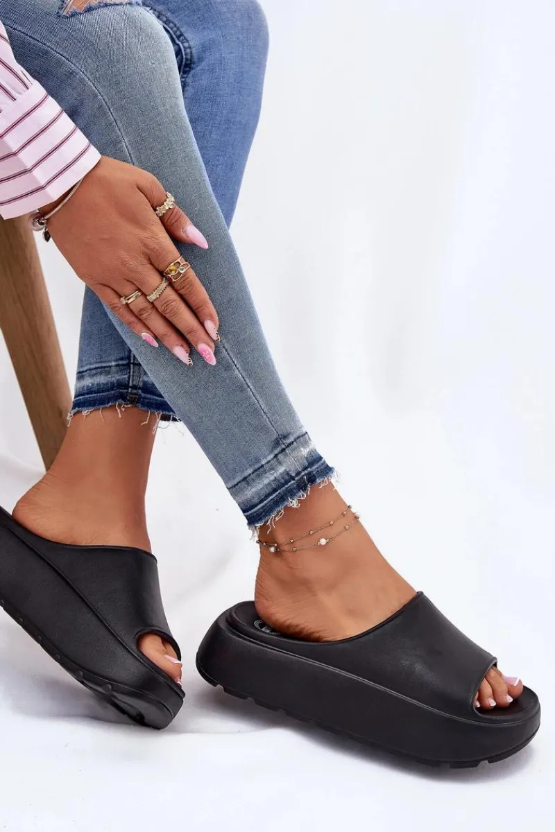 Klapki Basenowe|Klapki Na Platformie>Evento Piankowe Klapki Damskie Na Platformie Czarne Xalvania Czarny