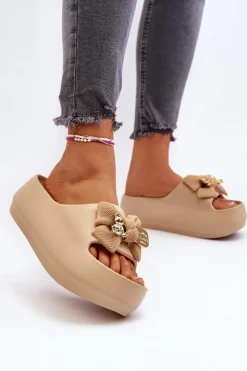 Klapki Na Platformie|Klapki Damskie Klasyczne>Boto Piankowe Klapki Damskie Z Kokardą Khaki Salessa