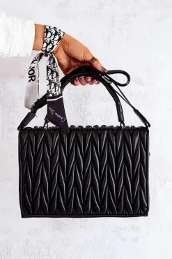 Pikowana Torebka Listonoszka Czarna Roselyn Listonoszki