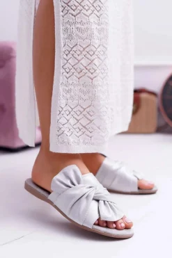 Outlet Evento Połyskujące Klapki Z Wiązaniem Szare Emilia