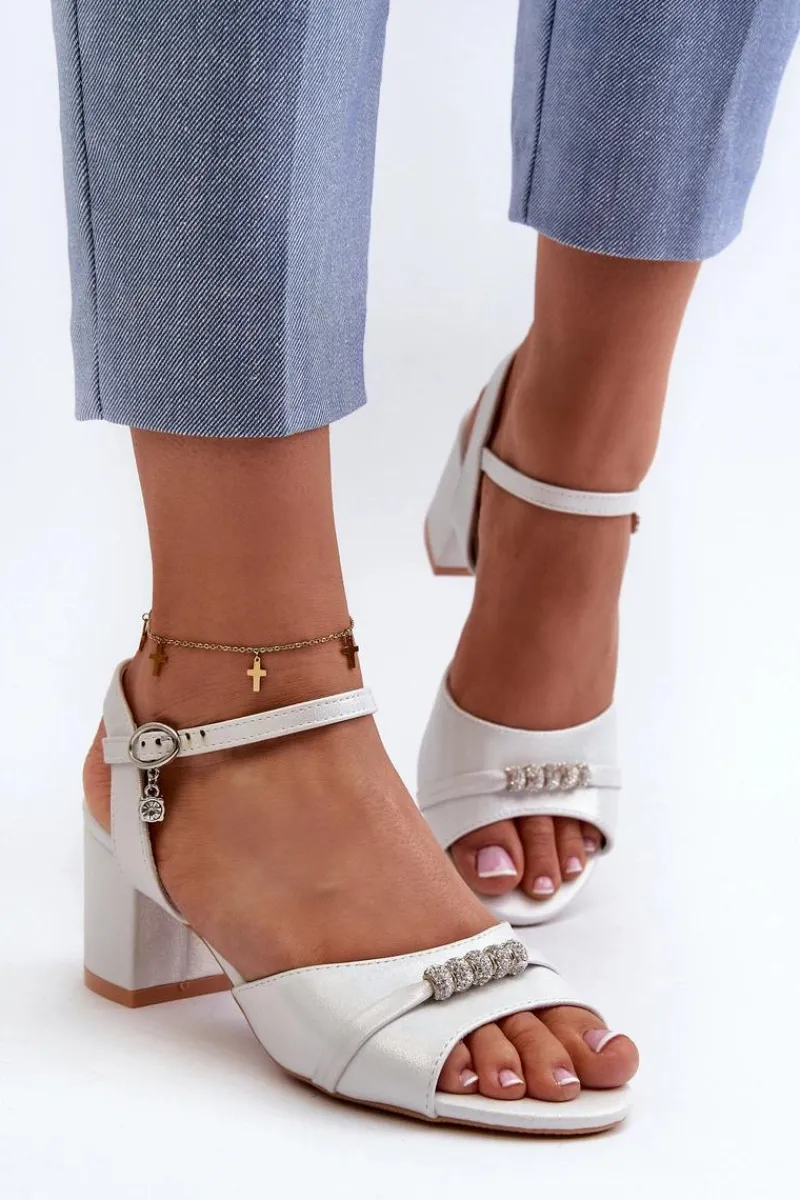 Hot Buty damskie Vinceza Sandały Damskie Eko Skórzane Na Słupku Z Ozdobami Srebrne Narhi Srebrny