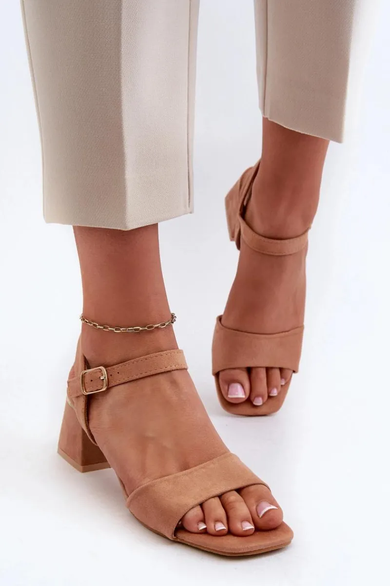 Sandały Na Obcasie>Evento Sandały Damskie Na Klocku Z Eko Zamszu Camel Leisha