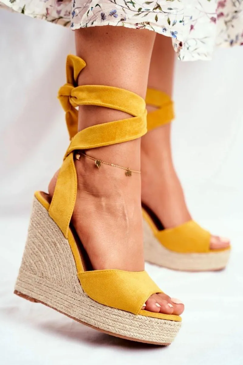 Hot Boto Sandały Damskie Na Koturnie Wiązane Żółte Belleza