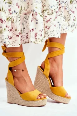 Hot Boto Sandały Damskie Na Koturnie Wiązane Żółte Belleza