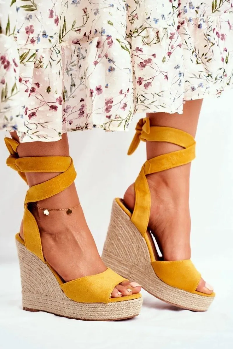 Hot Boto Sandały Damskie Na Koturnie Wiązane Żółte Belleza