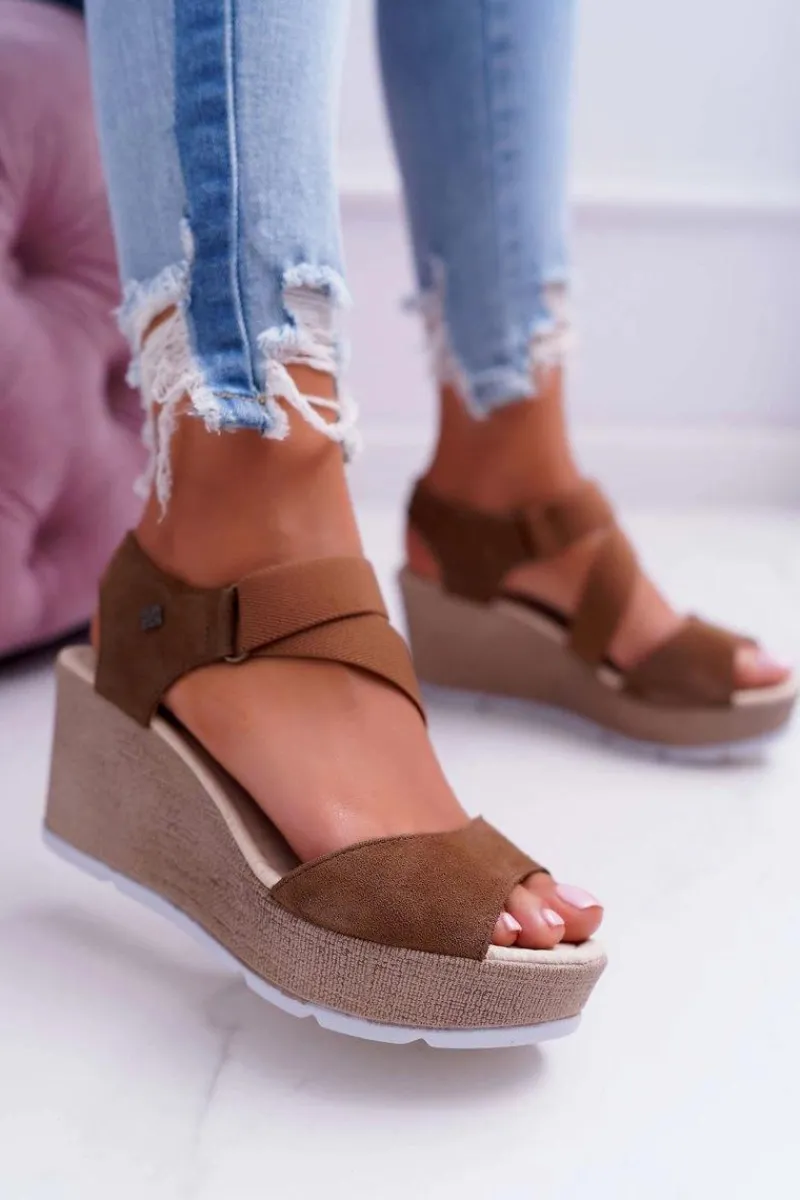 Discount Sandały Damskie Na Koturnie Big Star Zamszowe Brązowe DD276035 Damskie Sandały Big Star|Sandały Na Koturnie