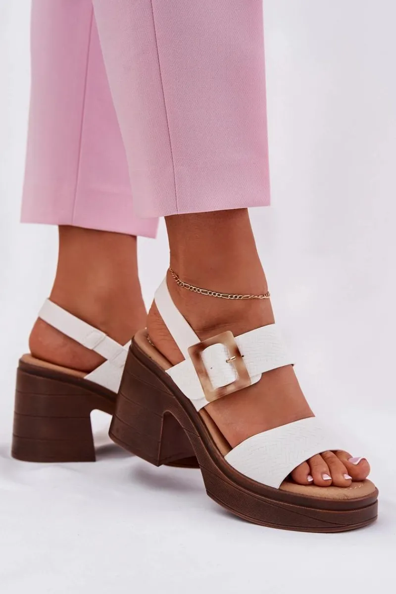 Sandały Damskie Na Masywnym Obcasie I Platformie Vinceza 17387 Białe Damskie Sandały Na Obcasie