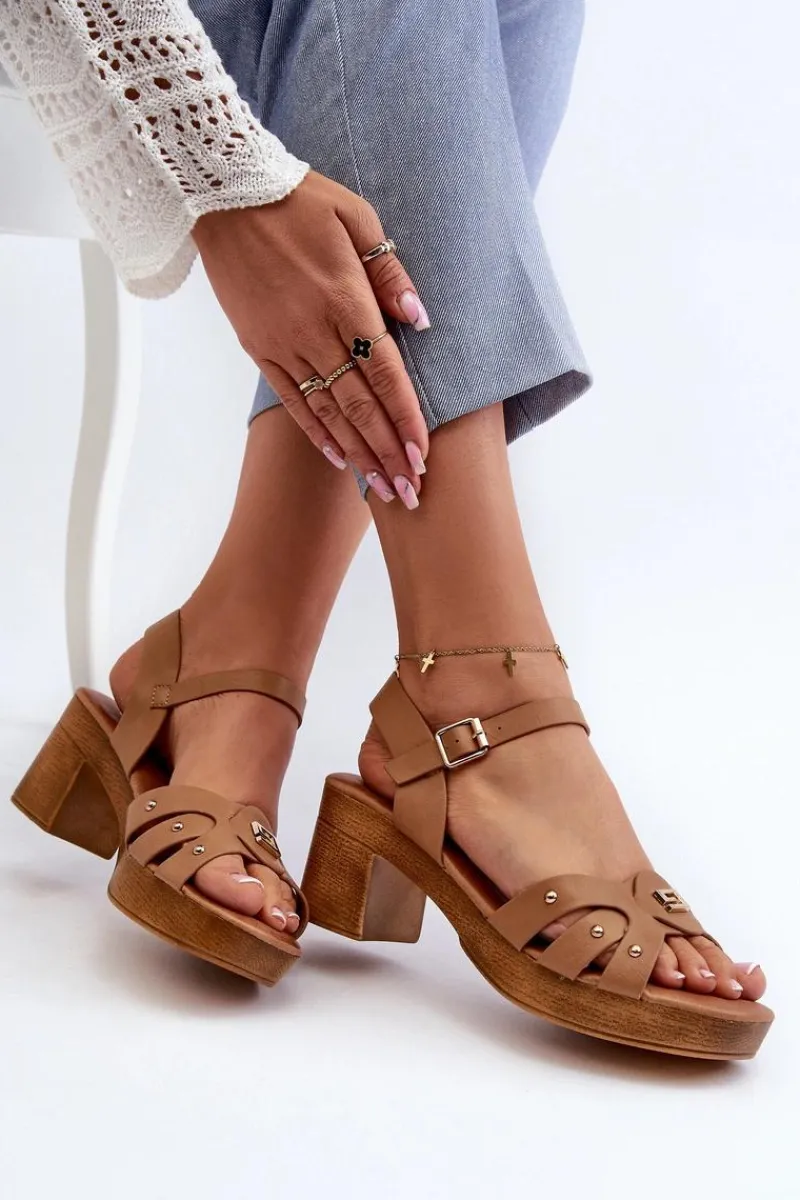 Online Evento Sandały Damskie Na Obcasie Z Eko Skóry Brązowe Assames Brązowy