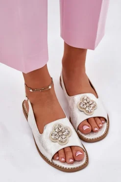 Sandały Płaskie>Damskie buty S.Barski Sandały Damskie Na Płaskim Obcasie Z Ozdobnym Detalem S.Barski KV51-080 Srebrne Srebrny