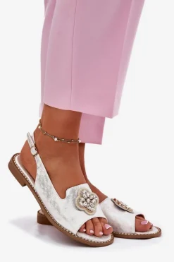 Sandały Płaskie></noscript>Damskie buty S.Barski Sandały Damskie Na Płaskim Obcasie Z Ozdobnym Detalem S.Barski KV51-080 Srebrne Srebrny