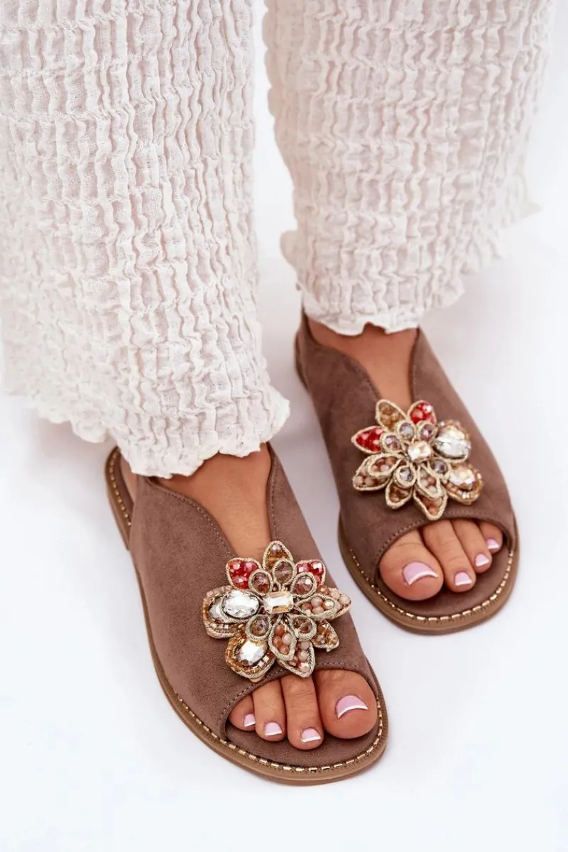 Hot Sandały Damskie Na Płaskim Obcasie Z Ozdobą S.Barski KV27-001 Ciemnobeżowe Damskie Sandały Z Cholewką|Sandały Płaskie