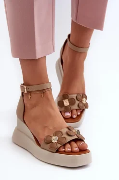 Sale Sandały Damskie Na Platformie I Koturnie Z Kwiatami Beżowe Foviana Damskie Sandały Na Koturnie