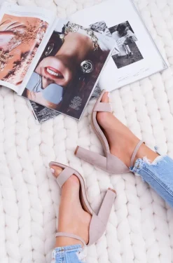 Sandały Na Obcasie><noscript><img width=