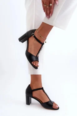 Discount Evento Sandały Damskie Na Słupku Z Ozdobnym Paskiem Eko Skóra Czarne Triavera Czarny
