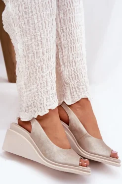 Hot Sandały Damskie Skórzane Na Koturnie S.Barski LR51-539 Złote Damskie Sandały Na Koturnie