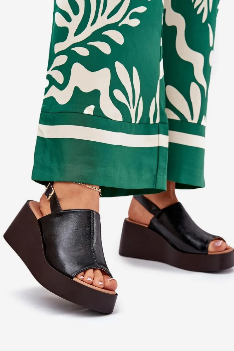 Boto Sandały Damskie Z Eko Skóry Na Platformie I Koturnie Czarne Leaniria