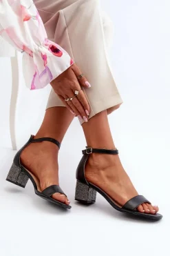 Sandały Na Obcasie>Boto Sandały Damskie Z Eko Skóry Na Zdobionym Obcasie Czarne Wiatalia Czarny